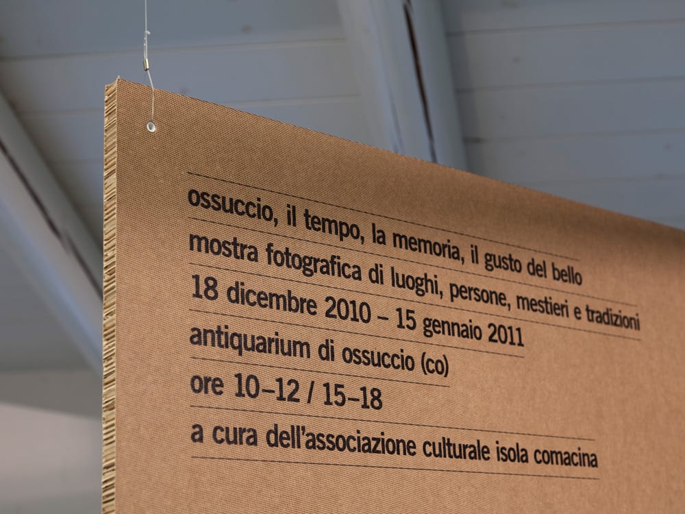 Progetto di allestimento, inviti e manifesti per la mostra fotografica